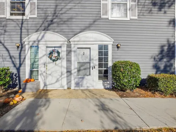 4620 Genoa Cir, Virginia Beach, VA 23462