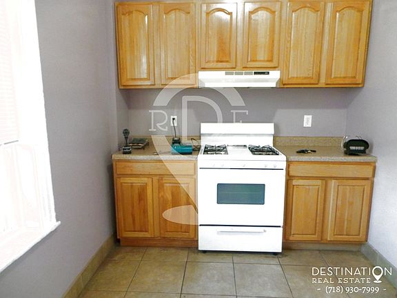 4th image of 7602 18th Ave