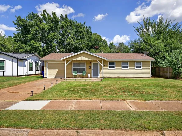 404 Freestone Dr, Euless, TX 76039