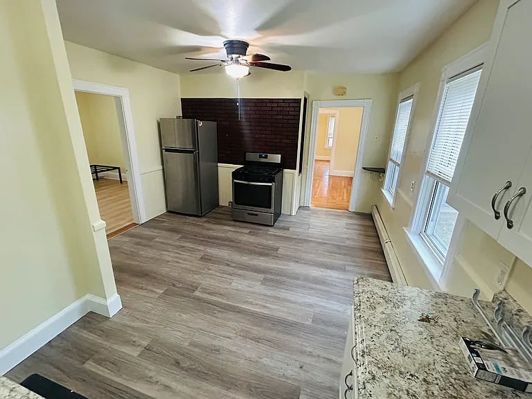 195 Mauran Ave #2 — Photo 3