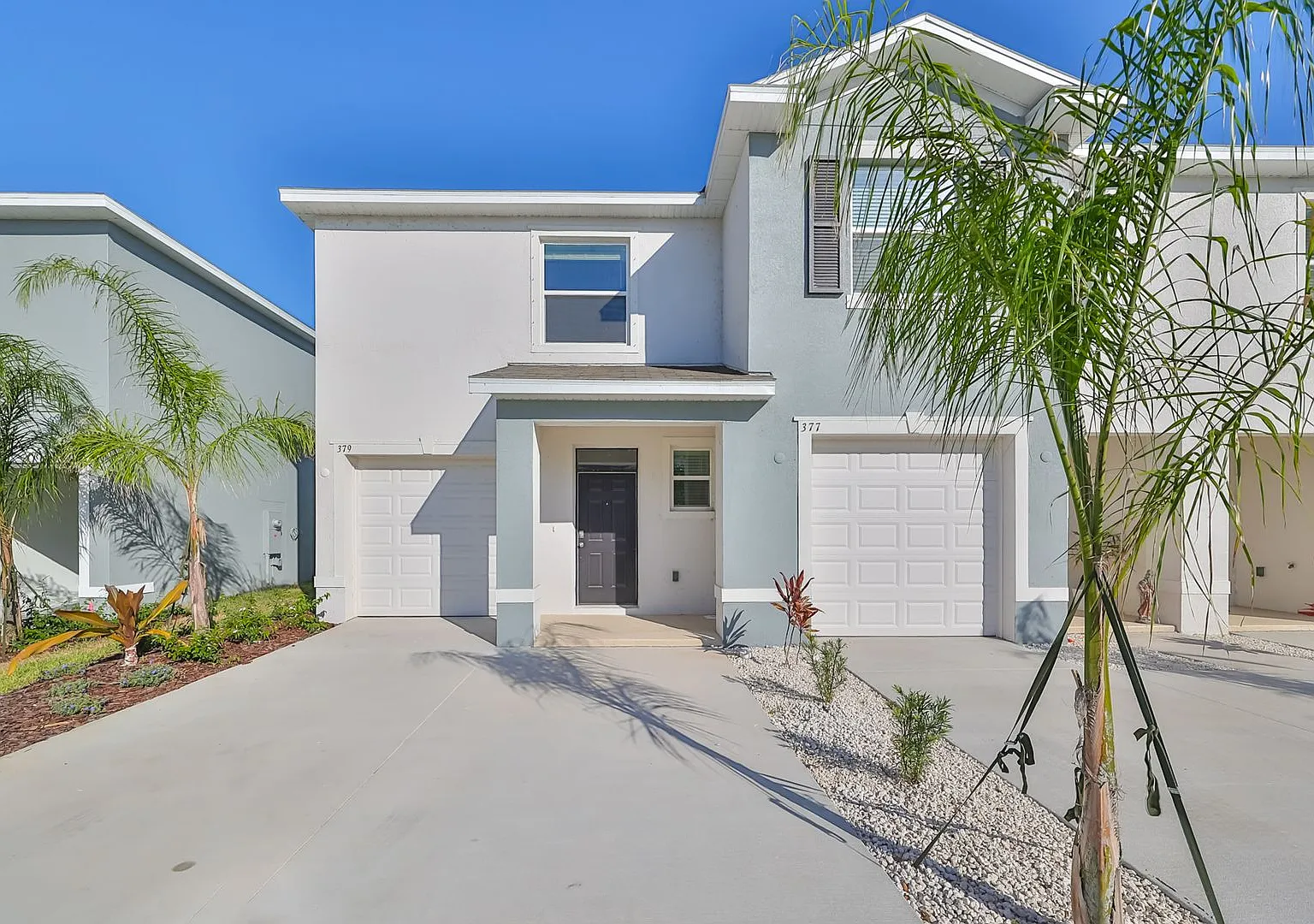 Beautiful Apollo Beach Townhome — Photo 1