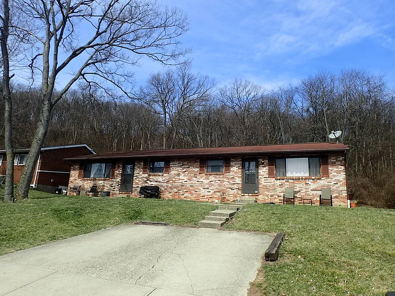 58 Dorman Ave — Photo 5
