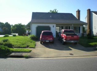 5692 Glen View Dr, Virginia Beach, VA 23464