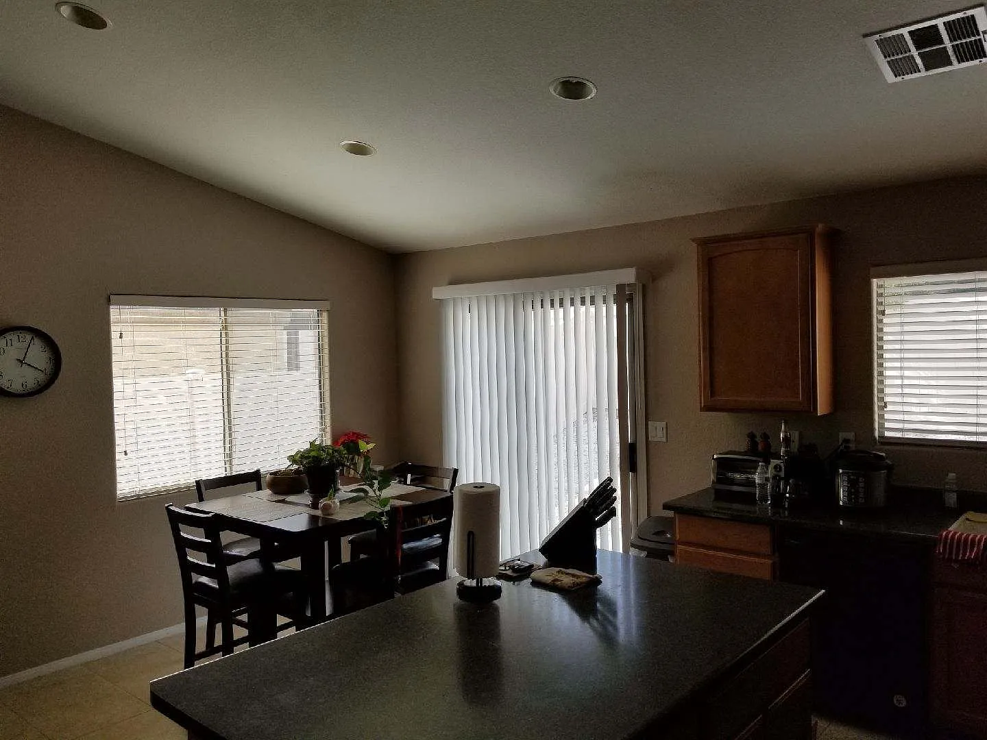 3 bed, 1371 sqft, $1,850 — Photo 3