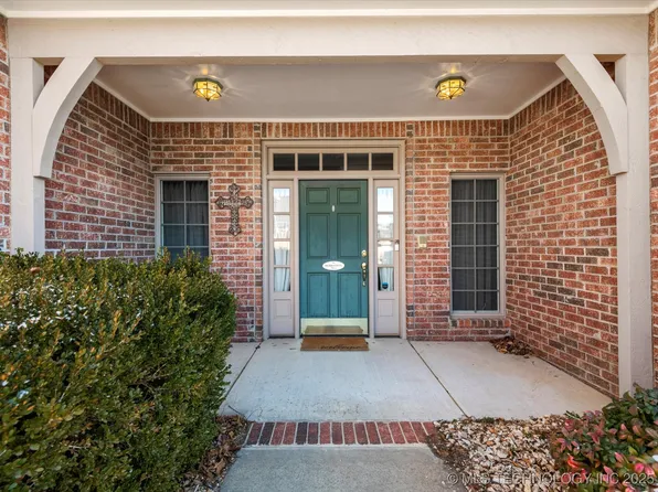 2640 Roanoke Ridge Rd, Bartlesville, OK 74006
