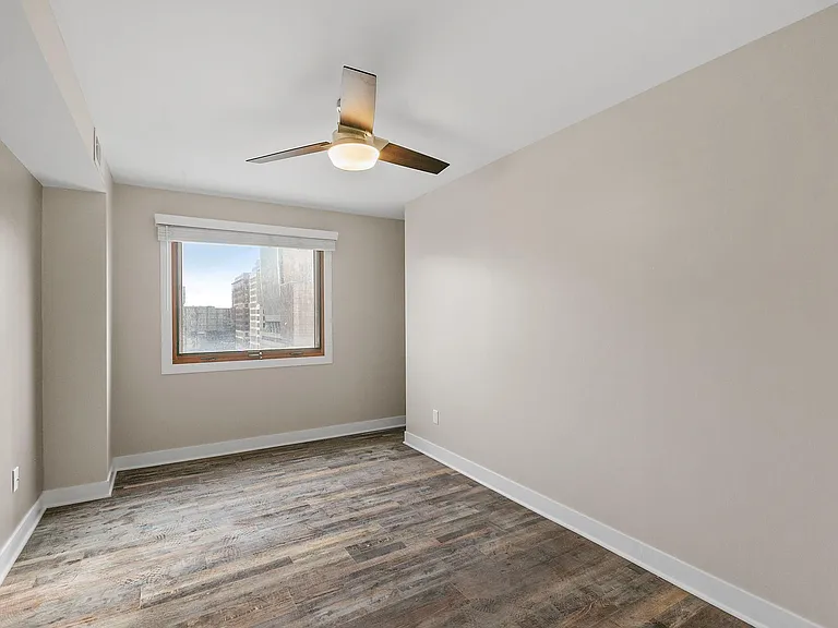 121 Washington Ave S #502 — Photo 13