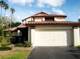 2033 Montpeliar, Weston, FL 33326