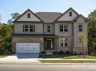 210 E Warfield Dr, Mooresville, NC 28115