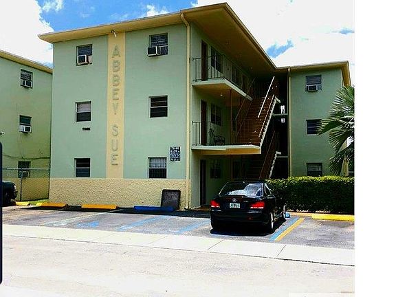 2nd image of 14120 NW 24th Ct APT 202