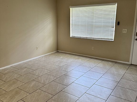 4th image of 14556 Siplin Rd