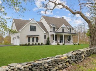 2 Portside Dr, Bristol, RI 02809