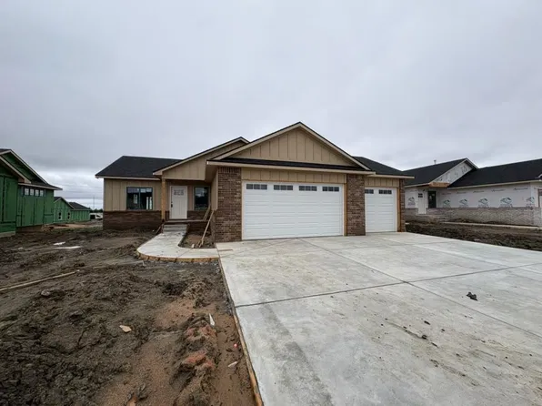 5902 Plumthicket St, Wichita, KS 67226