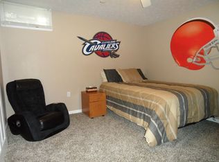 21953 Country Way, Strongsville, OH 44149