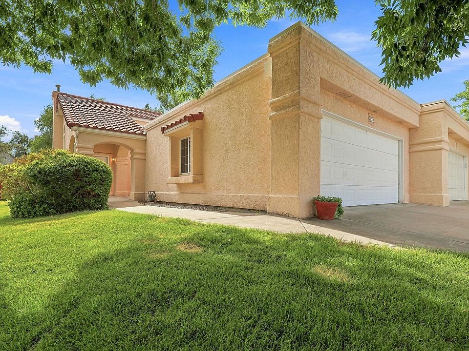 1st image of 2620 El Corona Dr
