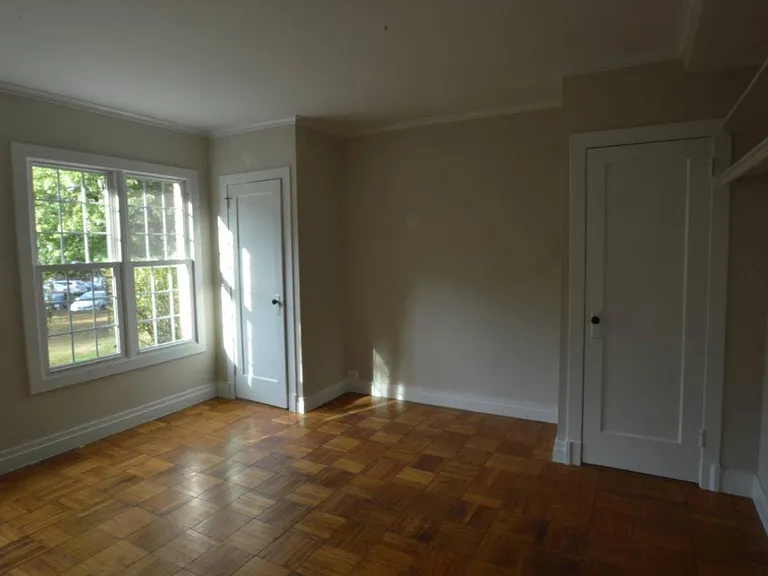 3252 Martha Custis Dr — Photo 3