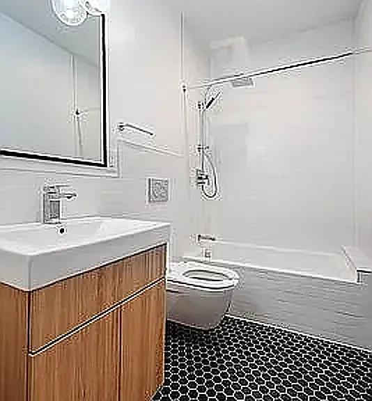 494 Henry St #THREE — Photo 7