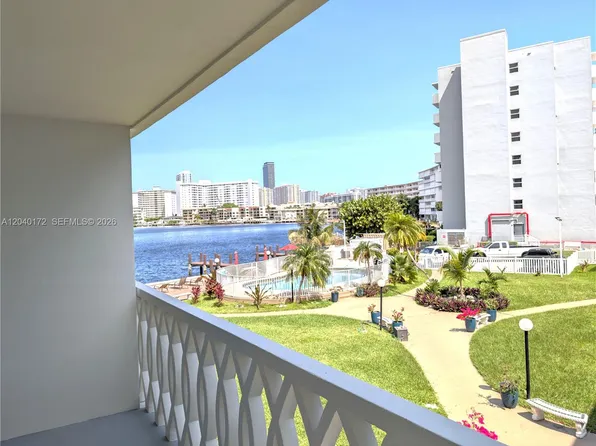 450 Golden Isles Dr APT 2C, Hallandale Beach, FL 33009