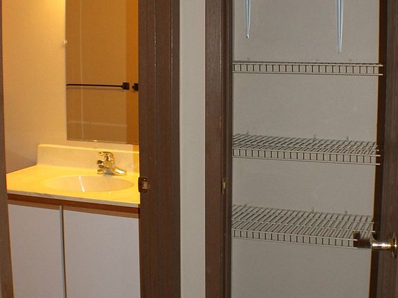 4th image of 388 Red Cedar St #386-233