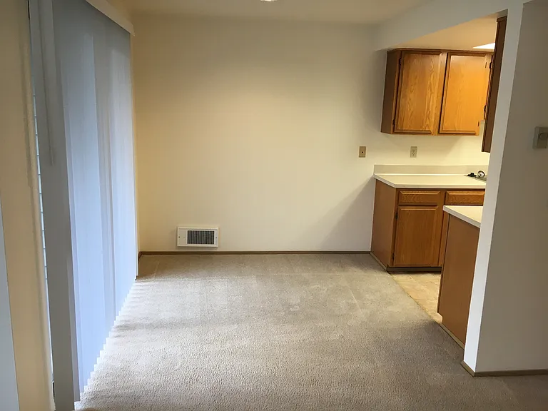 Meridian Place — Photo 22