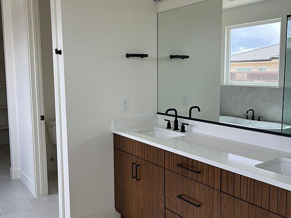 5th image of 2041 W Cedar Breaks Dr