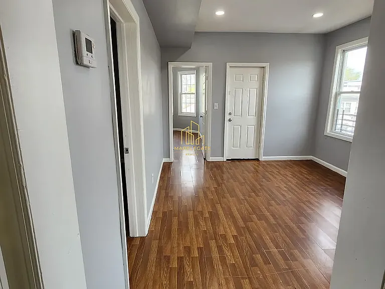 80 Brookdale Ave #33 — Photo 5