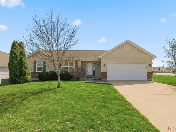2 Butternut Stage Ct, Saint Peters, MO 63376