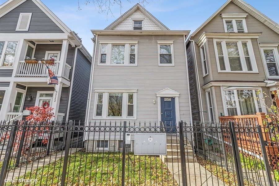 1st image of 2154 N Maplewood Ave APT 1F