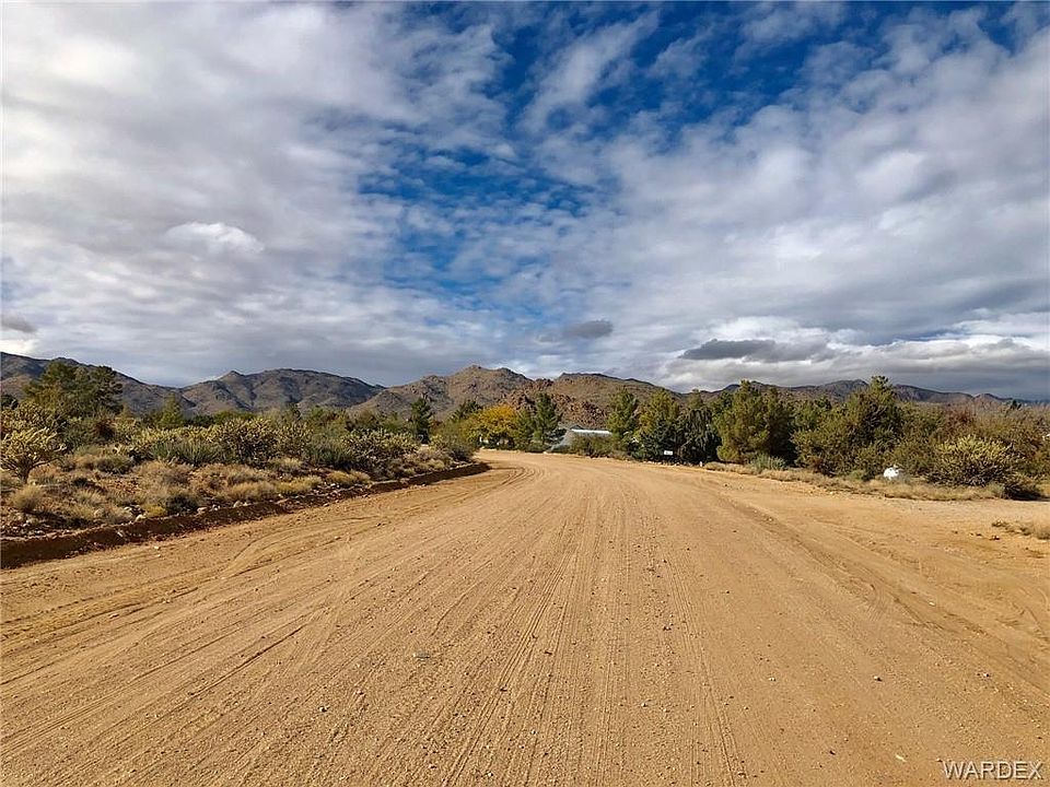 2nd image of 2176 E Greasewood Dr