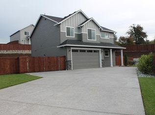 2321 E 7th Cir, La Center, WA 98629