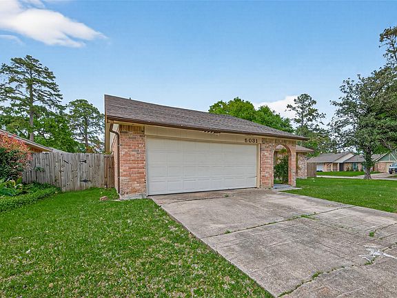 2nd image of 5031 Glendower Dr