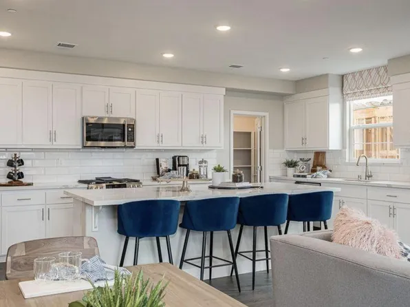 464 Trace Ln, Hayward, CA 94544