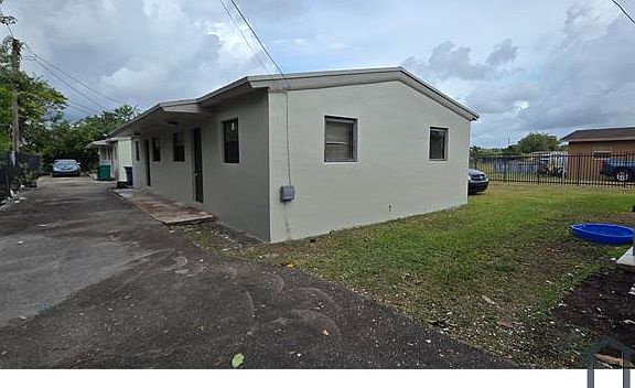 3rd image of 848 NW 10th St #848