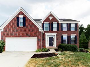 1808 Lacebark Ct, Hebron, KY 41048
