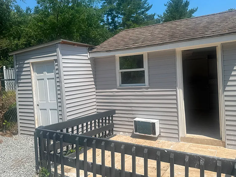 18 Highland St #3 — Photo 4