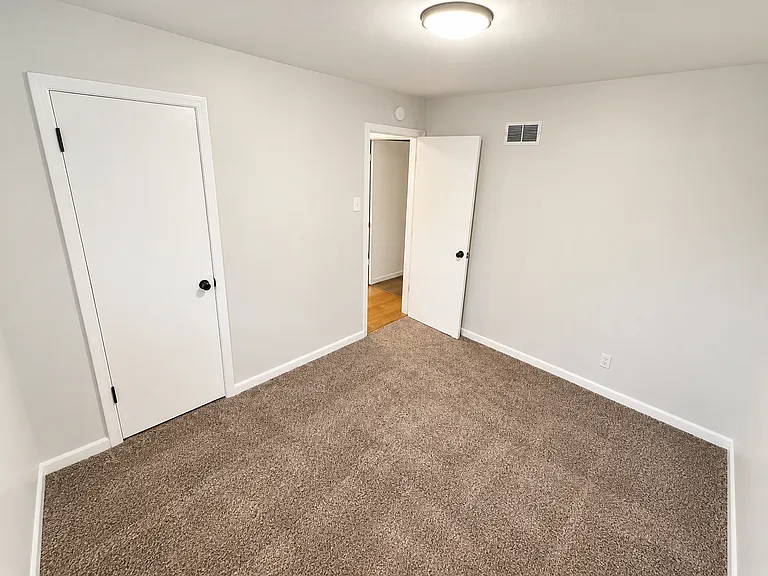 1635 Kirkham Dr — Photo 13