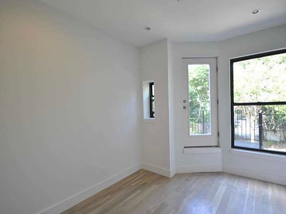 2nd image of 903 Sterling Pl #2A