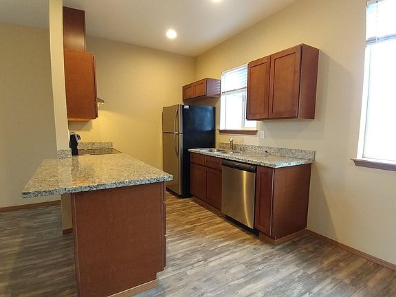 5th image of 8402 S C St #13