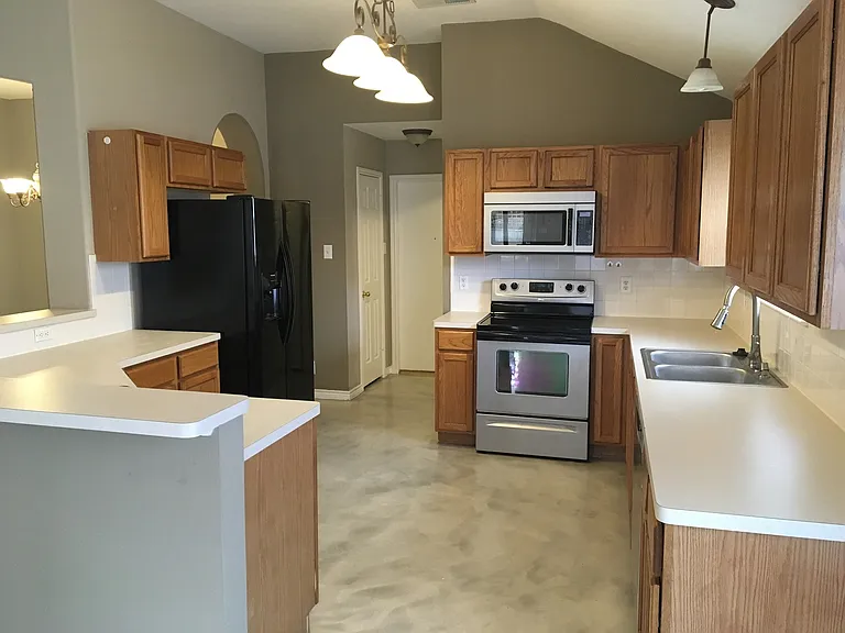 824 Cross Branch Dr — Photo 6