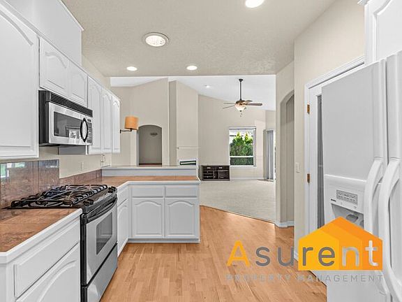 5th image of 233 Keystone Way