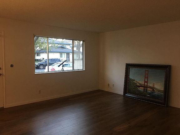 4th image of 267 Watson Dr APT 1