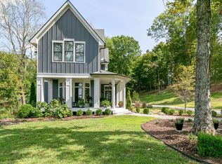 5240 Jenkins Rd, Santa Fe, TN 38482