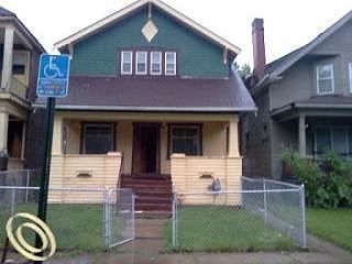 1642 FULLERTON