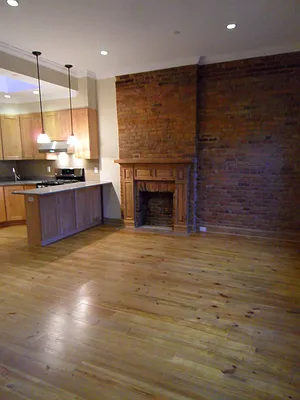 Rented by Four Seasons of NY Inc | media 17