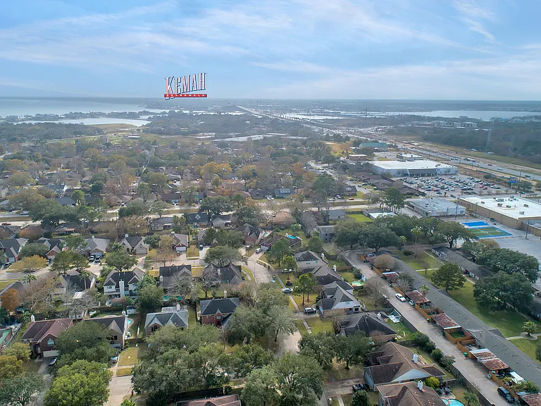Located near the Kemah boardwalk