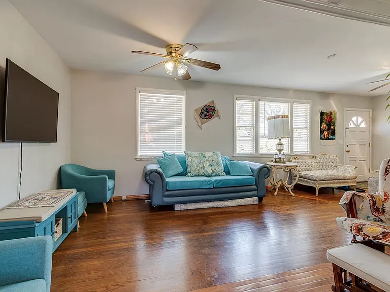 366 Brewer Dr — Photo 8