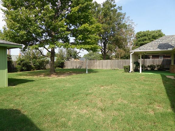 5th image of 10425 Charwood Ct