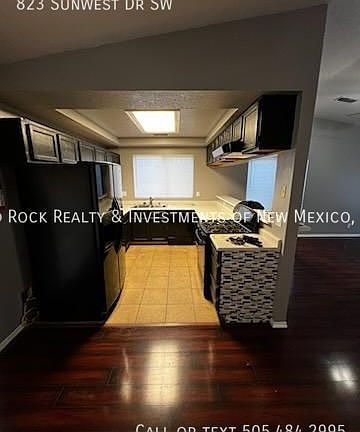 4th image of 823 Sunwest Dr SW