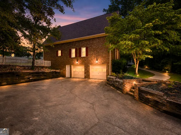 3190 Hampton Ridge Way, Snellville, GA 30078