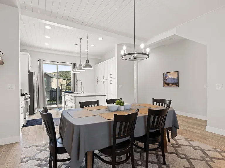 1107 W Wasatch Spring Rd — Photo 13