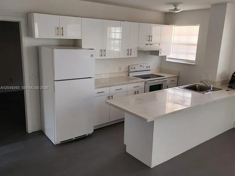 14240 NW 22nd Ave #3 — Photo 44